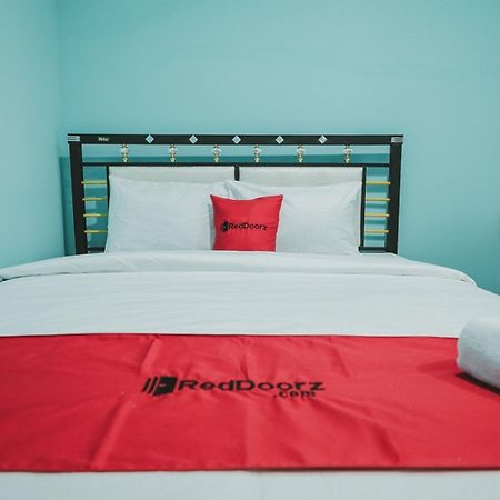 Hotel Reddoorz Near Rsud Koja Yakarta Exterior foto